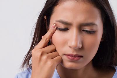 Giật mắt trái, nháy mắt trái điềm gì, tốt hay xấu?