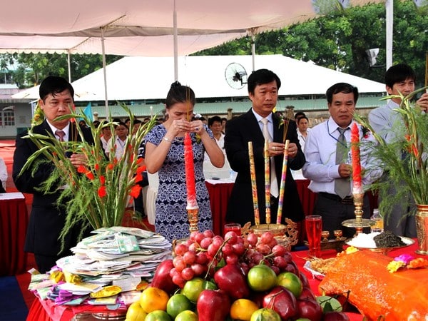 Bài Văn Khấn Cúng Tạ Ơn Thổ Địa, Thần Linh Đúng Chuẩn