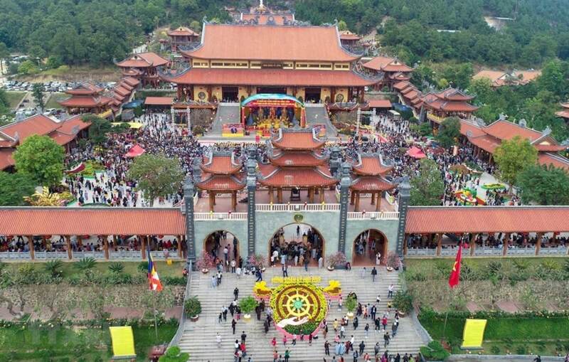 Chùa Ba Vàng