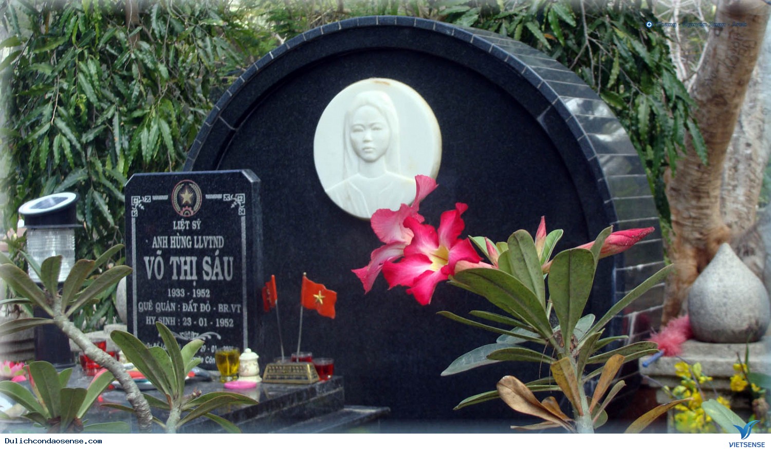 Mộ Anh Hùng Liệt Sỹ Võ Thị Sáu Ở Côn Đảo