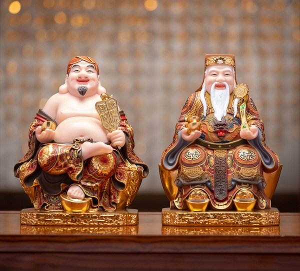 hình ảnh ông địa và thần tài mang lộc và may mắn