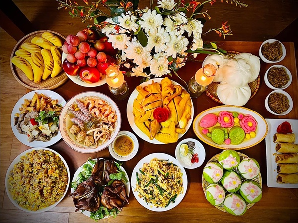 Mẹ 3 con khoe loạt mâm cơm cúng gia tiên chu đáo, tươm tất | Tin tức Online